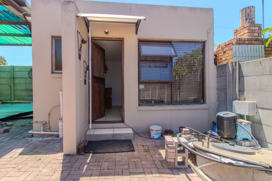 4 Bedroom Property for Sale in Protea Heights Western Cape